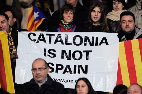 Ribuan Orang Berunjuk Rasa Menentang Kemerdekaan Catalonia