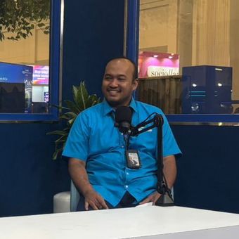  VP Retail and Customer Business BCA Syariah, Arief Mediadianto (kanan)