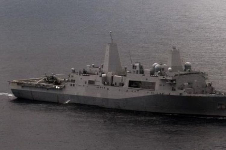 USS Mesa Verde mengangkut 550 personel marinir dan pesawat angkut jenis Osprey. Kapal ini dikirim ke perairan Teluk Persia untuk berjaga-jaga jika AS harus melindungi warga dan asetnya di Irak.