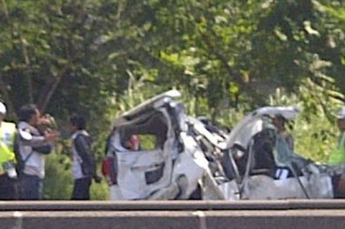 Kecelakaan Beruntun Enam Kendaraan, Warga Lenteng Agung Patah Kaki