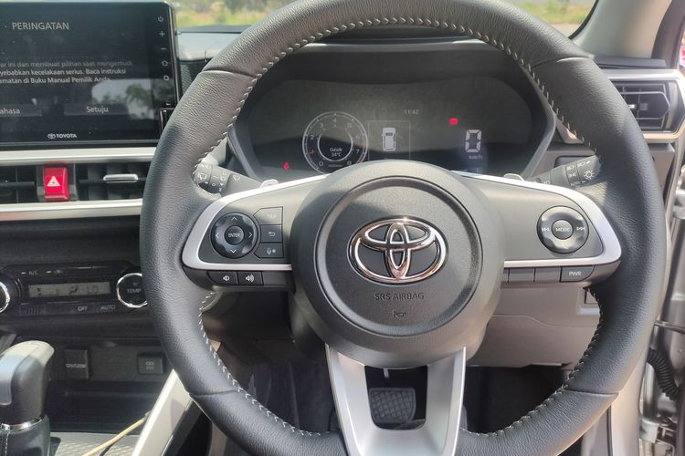 Perbedaan Toyota Raize GR Sport Non TSS dan TSS