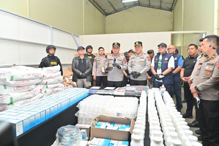 Polda Jabar Bongkar Pabrik Tramadol dan Hexymer, Produksi 8 Juta Butir Per Hari
