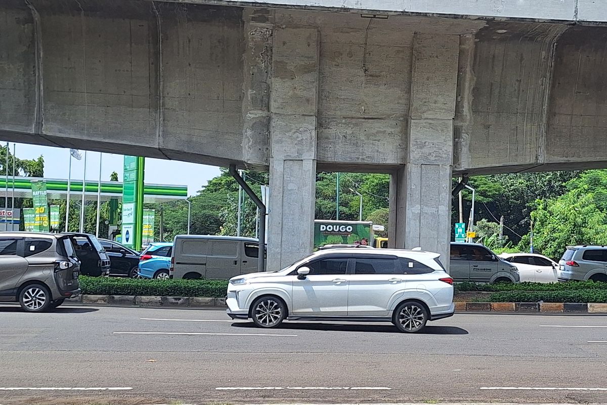 Cuti Bersama Selesai, Lalu Lintas di Jalan Arteri Kelapa Gading Ramai Lancar