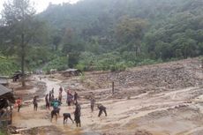 Banjir Bandang di Bogor, 1 Warga Tewas dan 12 Kendaraan Hilang