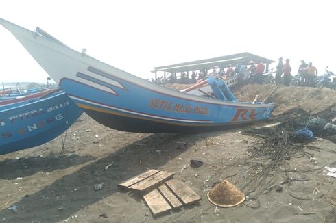 Perahu Dihantam Ombak, 2 Nelayan di Cilacap Hilang