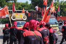 Ada Demo Buruh, Jalan Medan Merdeka Barat Arah Harmoni Ditutup