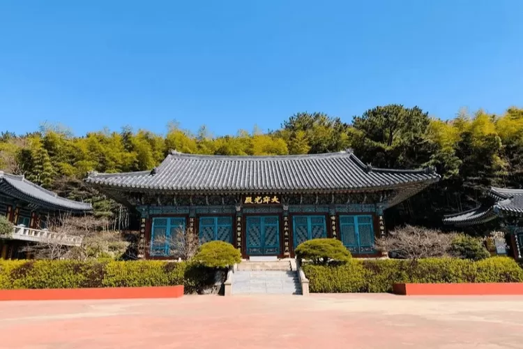 Busan Sediakan Penginapan Murah Jelang Konser BTS, Ada di Kuil