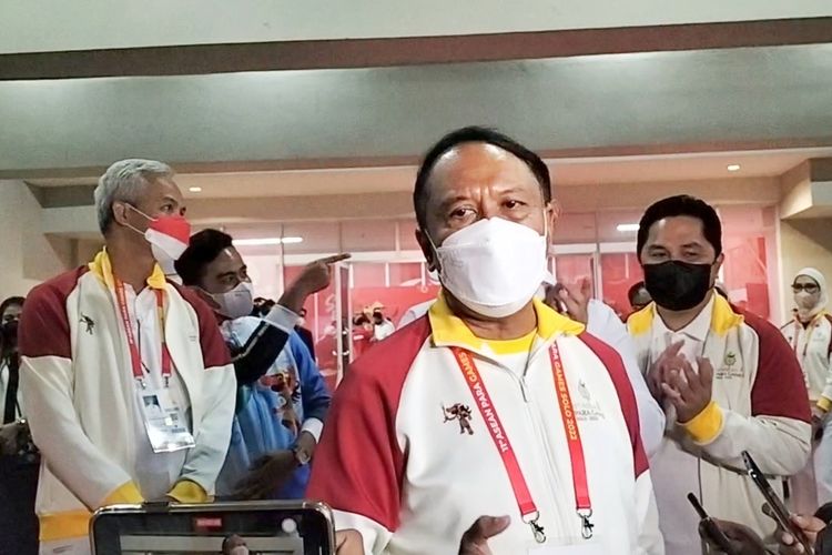 Menpora Zainuddin Amali, Wali Kota Solo Gibran Rakabuming Raka, Gubernur Jawa Tengah Ganjar Pranowo dan Menteri BUMN Erick Thohir sesuai closing ceremony ASEAN Para Games 2022, Sabtu (6/8/2022).