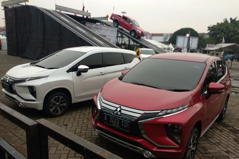 Berdebar Menjajal Xpander di Wahana Skybridge IIMS 2018