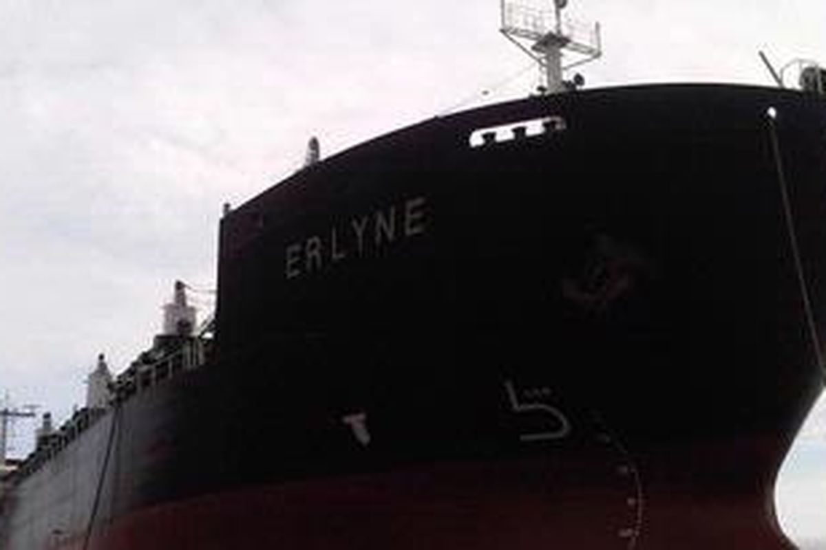 Kapal DSBC 50.000 DWT Produksi PT PAL  Indonesia berhasil diselesaikan dan kemudian diserahkan ke perusahaan Singapura