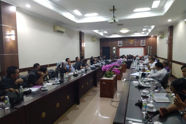 Rapat dengan pendapat panitia hak angket DPRD Jember yang digelar Senin (6/1/2020)