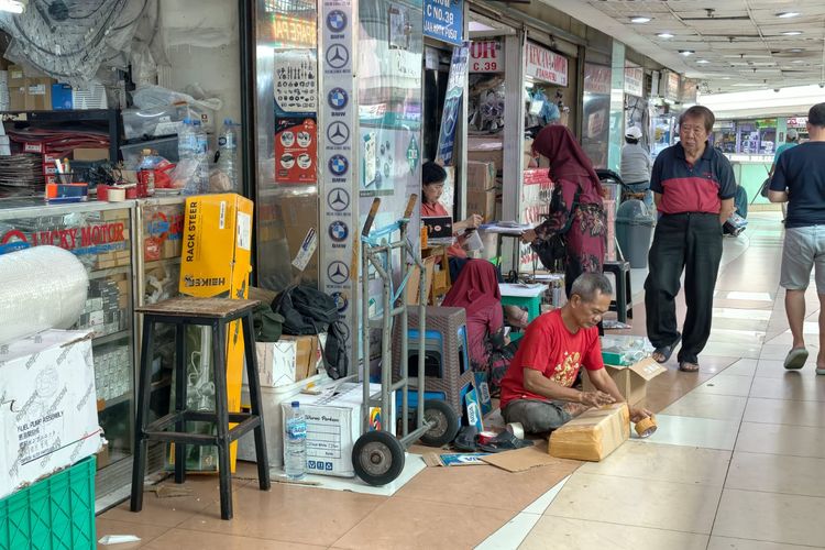Keluhan Pedagang Sparepart Atrium Senen, Tergerus Perang Harga Online