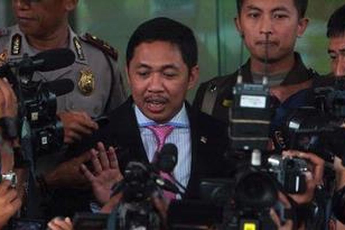 Wakil Ketua Dewan Perwakilan Rakyat, yang juga Sekjen PKS, Anis Matta.  