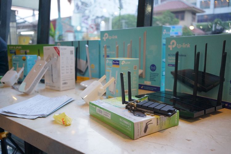 Sebagian perangkat networking TP-Link untuk mendukung konsep smarthome.