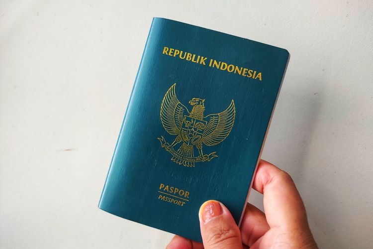 Syarat dan cara mengurus paspor.