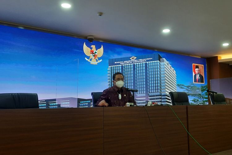 Ketua PBSI Agung Firmansah Sampurna angkat bicara soal kabar pebulu tangkis Indonesia yang dipaksa mundur dari All England 2021. Foto diambil di Gedung BPK RI, Kamis (18/3/2021).