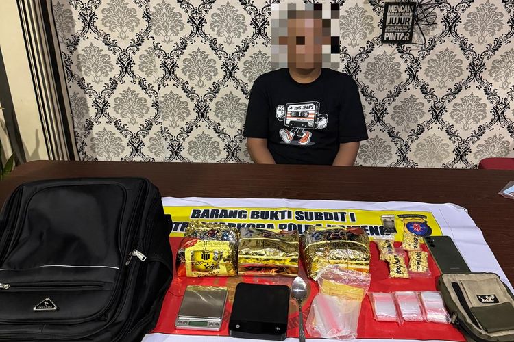 Polisi Bekuk Dua Tukang Bangunan di Palangka Raya, Simpan 3 Kg Sabu di dalam Bungkus Teh