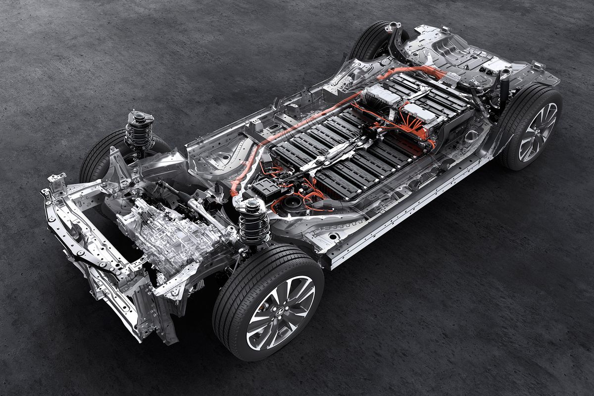 Sasis, baterai, motor listrik pada mobil listrik murni (BEV) Toyota, Lexus UX 300e.