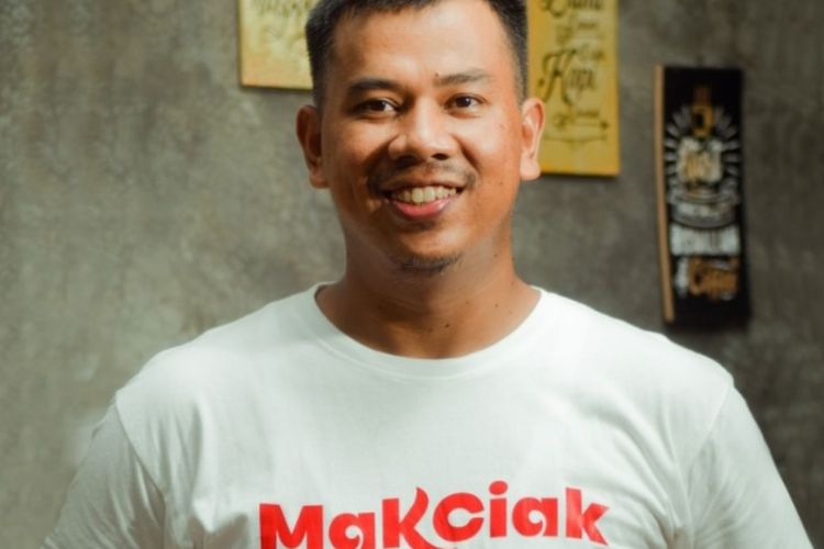 Cerita Iwan Merintis Usaha Rumah Makan Padang dengan Konsep Open Kitchen Hingga Punya 30 Cabang
