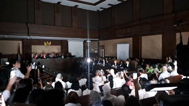 Sidang Pleidoi Nadiem Makarim Sempat Gelap Gulita karena Mati Lampu