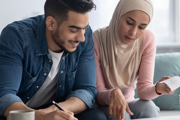 Ilustrasi mengatur keuangan. 