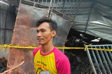 Detik-detik Karyawan Gudang Perabot Berusaha Selamatkan Bosnya Saat Api Mulai Membesar