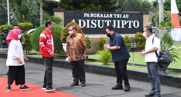 Jokowi Bakal Bertemu dengan Semua Gubernur dan Kepala IKN di Balikpapan Malam Ini