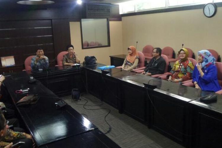 Rapat Panitia Musyawarah DPD yang dipimpin mantan Wakil Krtua DPD Faruk Muhammad dan GKR Hemas di ruang Samithi, Nuaantara V, Kompleks Parlemen, Senayan, Jakarta, Senin (10/4/2017).