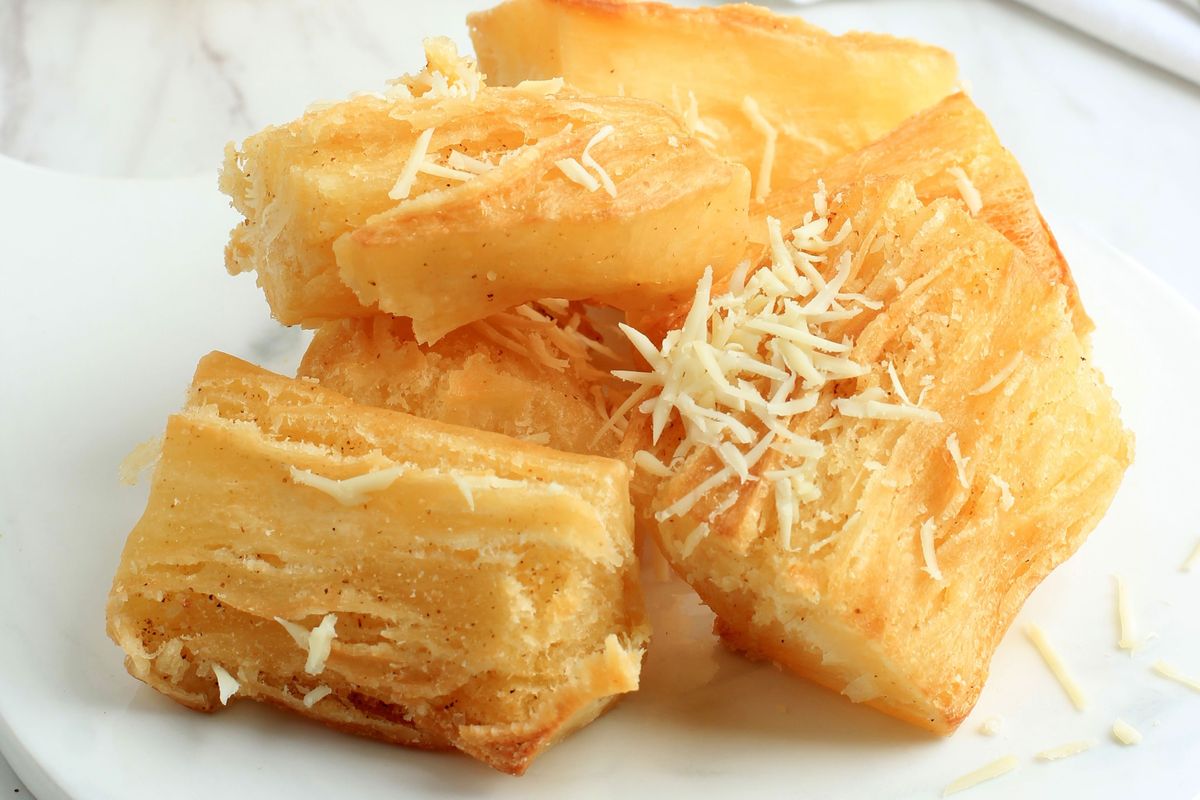 Rahasia Singkong Goreng Merekah dan Empuk Tanpa Air Es, Coba di Rumah!