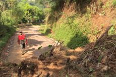 Jalur Wisata Lembang Tertimbun Longsor, Jalan Alternatif Bandung-Subang Terputus