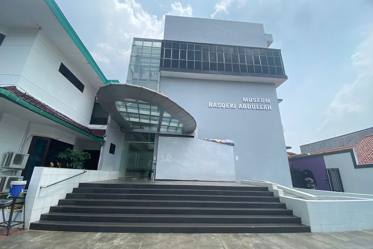 Tampak depan Museum Basoeki Abdullah di Cilandak Barat, Jakarta Selatan. 