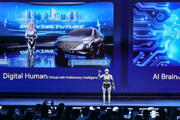 AiMOGA Robot ?Mornine? on stage at the Innovation Conference