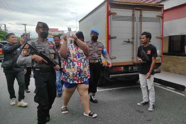 Pelaku yang menembakkan senjata api ke udara untuk bubarkan tim survey di Balikpapan diamankan polisi