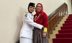 Tangis Haru Ibu Anak Buruh Tani, Siswa Sekolah Rakyat Lolos Paskibraka Nasional di Istana Merdeka