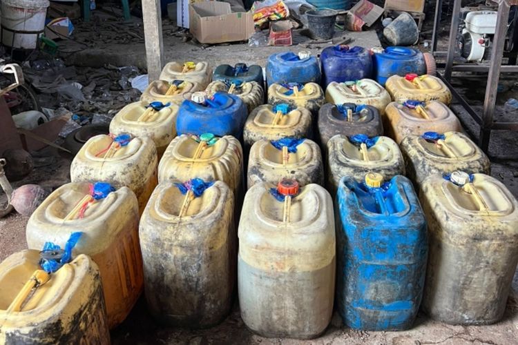 Penimbunan 1.200 Liter Solar Subsidi Terungkap, Pelaku Jual ke Tambang Emas Ilegal di Kuansing