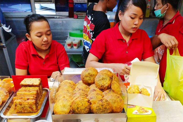 10 Tempat Kuliner di Pasar Atom Surabaya, Ada yang Buka 24 Jam