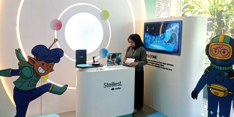 Essilor® Stellest® Corner di RS Mata Cicendo Bandung.
