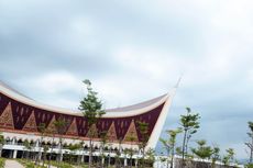 4 Hal Istimewa Masjid Raya Sumatera Barat, Masjid Tanpa Kubah