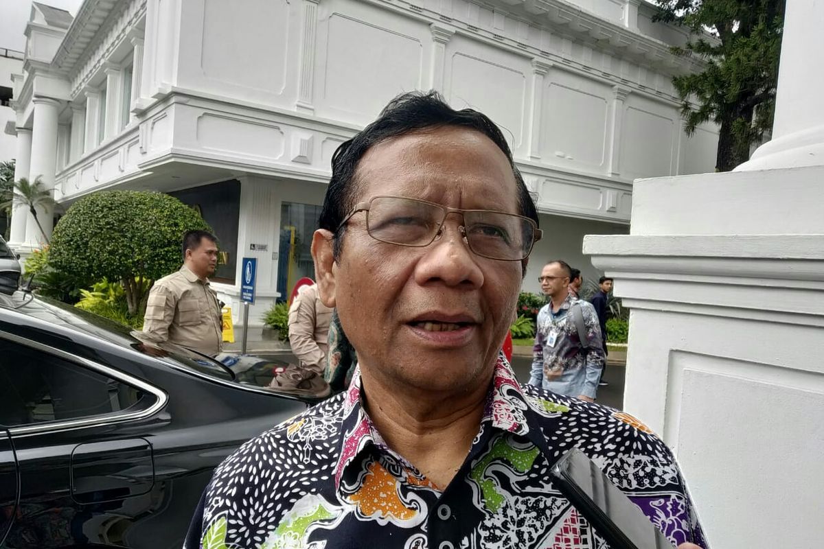 Menko Polhukam Mahfud MD di Istana Kepresidenan, Jakarta, Rabu (19/2/2020)
