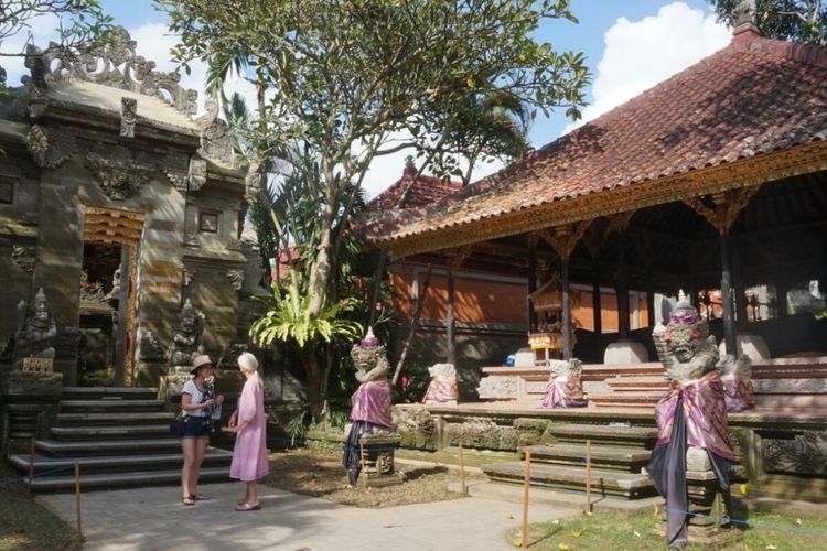 Bagian Puri Ubud di Gianyar Bali