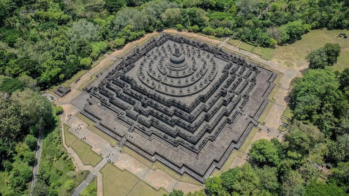 Four Indonesia’s Ancient Temples on Java Island Launched as Global Places of Worship for Buddhists, Hindus