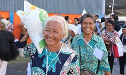 Distribusi Bantuan Pangan Bulog Dinilai Beri Dampak Positif Bagi Ketahanan Pangan dan Perekonomian Nasional