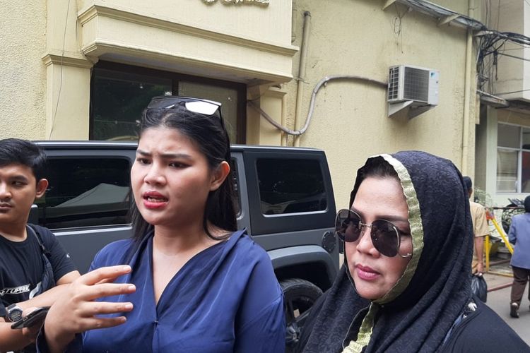 Sambangi Polres Jakarta Barat, Rosa Meldianti: Besuk Mas Fatah Dong