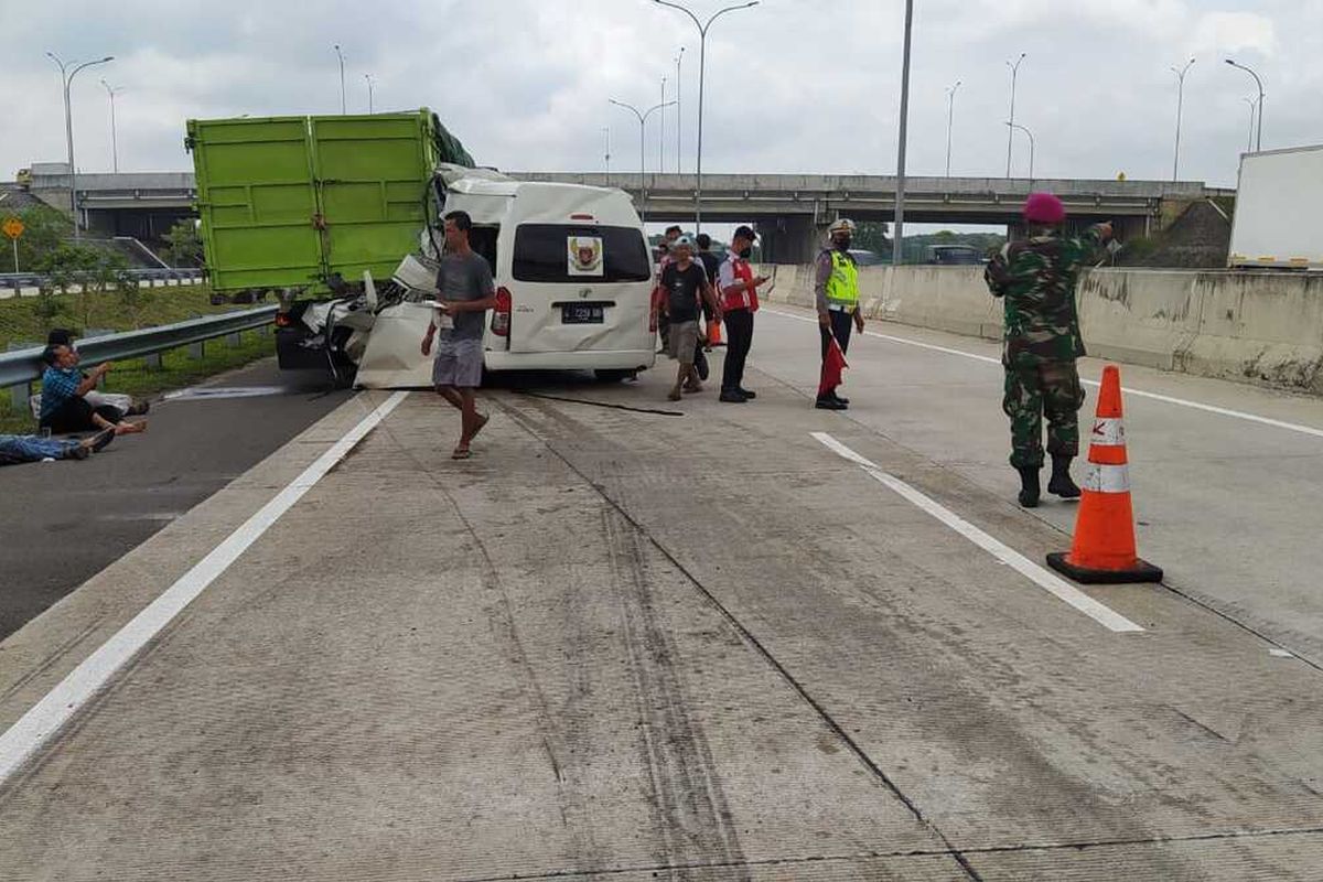 Lokasi kecelakaan di tol Lampung ruas Bakter, KM108 Tegineng.