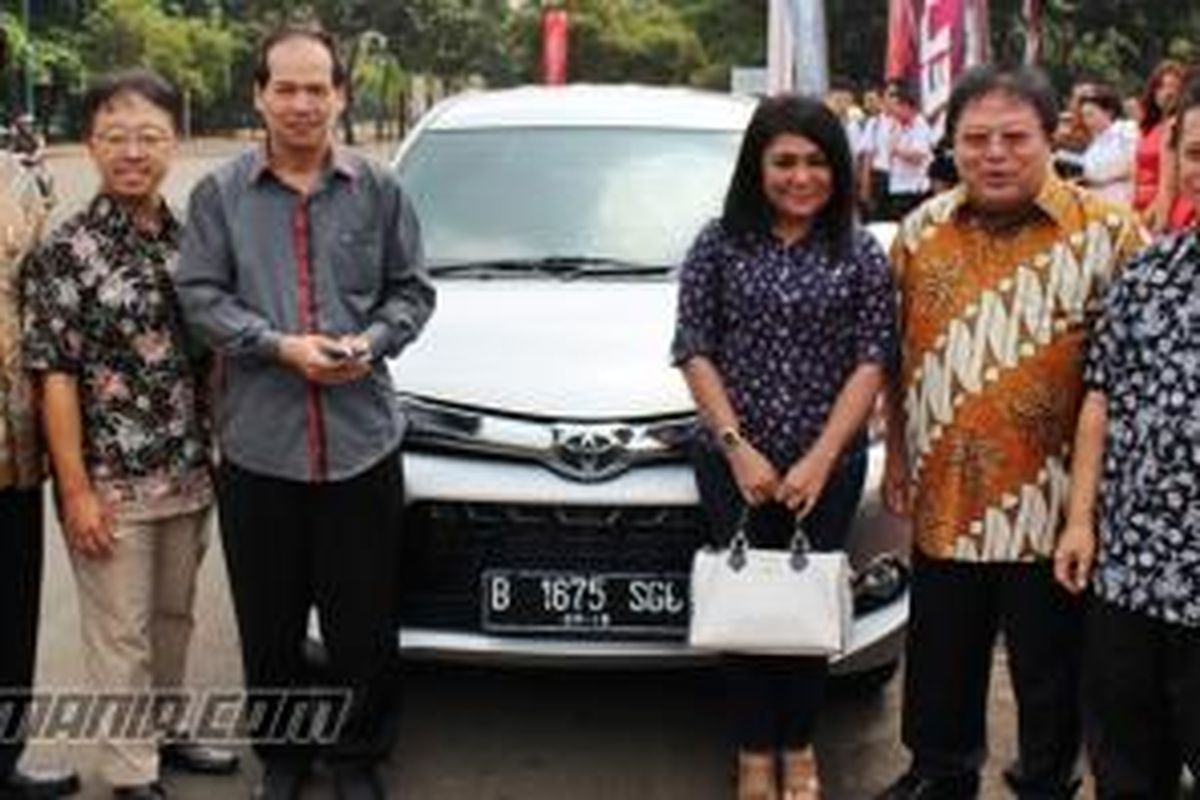 Peneyrahan delapan konsumen pertama New Avanza Veloz