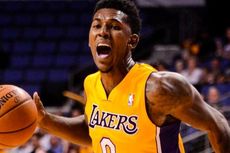 Pukul Lawan, Pemain Lakers Dilarang Bertanding 