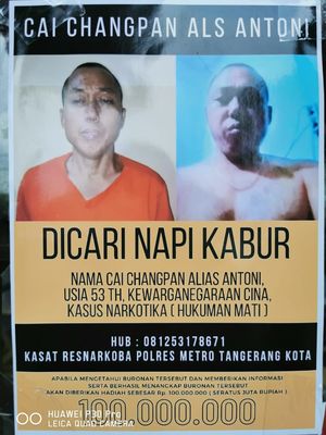 Selebaran yang menyebutkan ada hadiah Rp 100 juta bagi pemberi informasi dan penangkap Cai Changpan. Namun Kepala Bidang Humas Polda Metro Jaya Kombes Yusri Yunus membantah hal itu. 