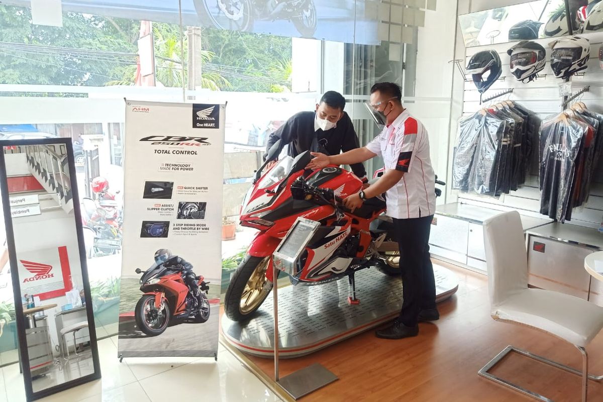 PT Daya Adicipta Motora (DAM) memberikan potongan harga untuk pembelian CBR250RR selama September 2021