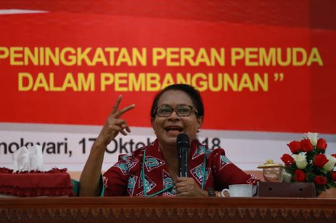 Cerita Yohana Yembise, Perempuan Papua yang Terkejut Dipercaya Jadi Menteri