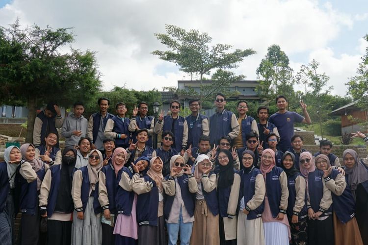 LAZ Rumah Amal Salman kembali membuka pendaftaran Beasiswa Perintis untuk tahun ajaran 2023/2024. Beasiswa ini ditujukan untuk para pelajar SMA di Indonesia.